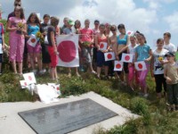 /album/fotogaleria-4-akcia/children-at-the-peace-mountain-jpg/